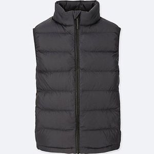 Uniqlo black puffer vest